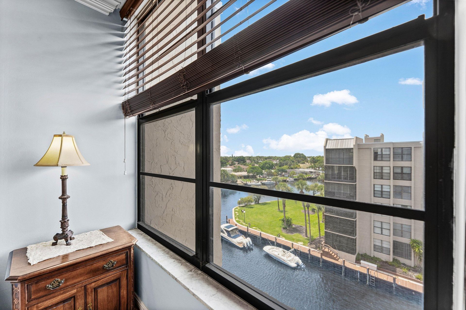 8 N Royal Palm Way, Unit 6040, Boca Raton, FL 33432 Photo