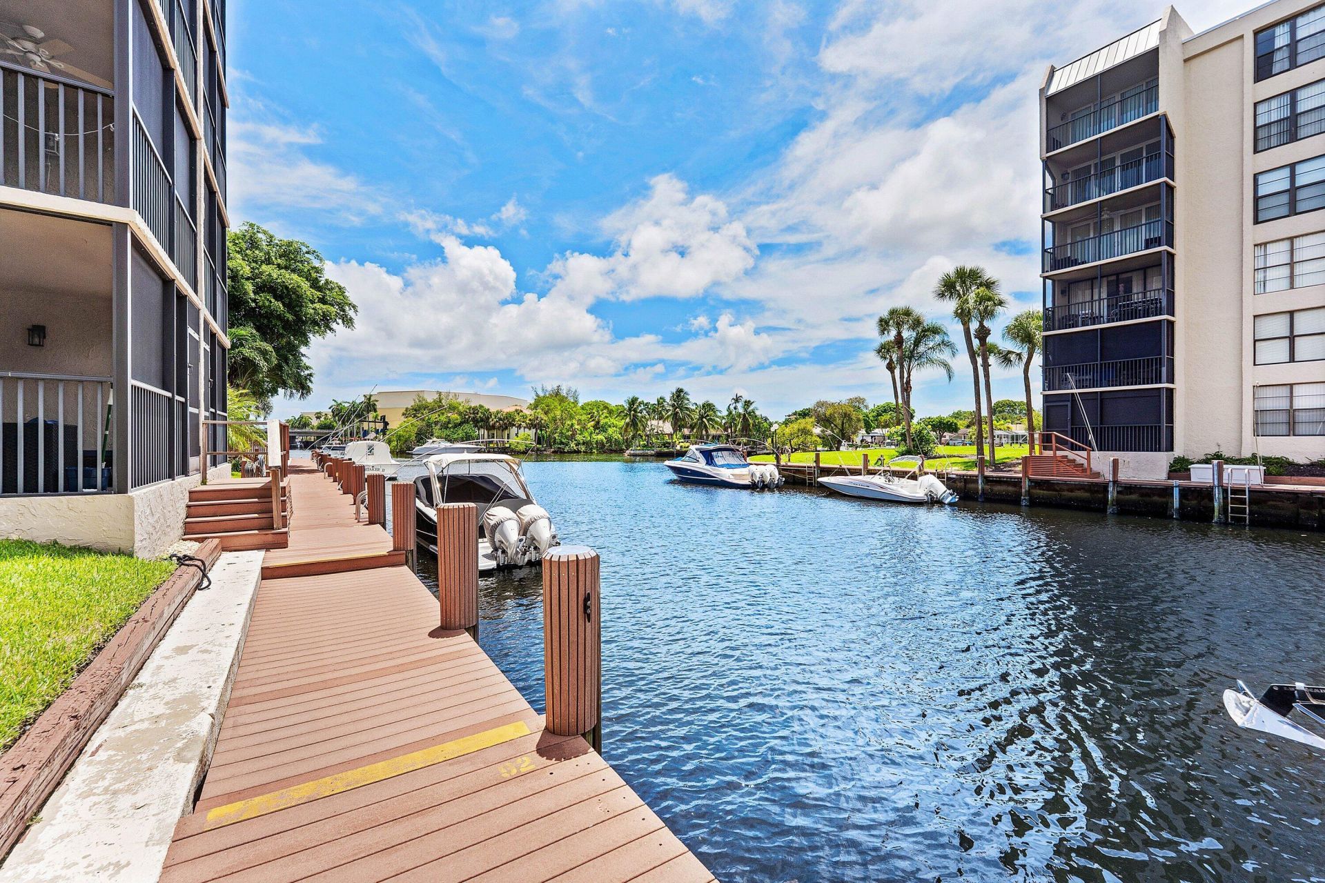 8 N Royal Palm Way, Unit 6040, Boca Raton, FL 33432 Photo