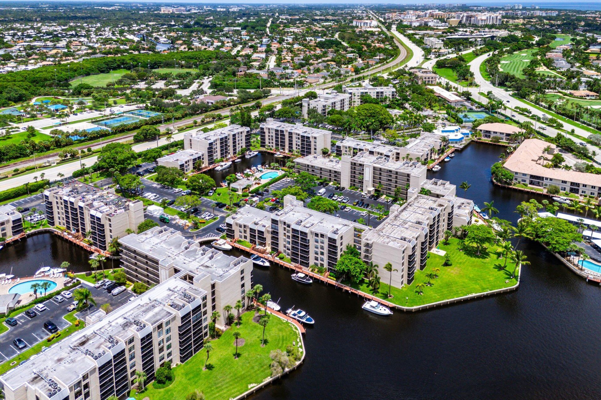 8 N Royal Palm Way, Unit 6040, Boca Raton, FL 33432 Photo