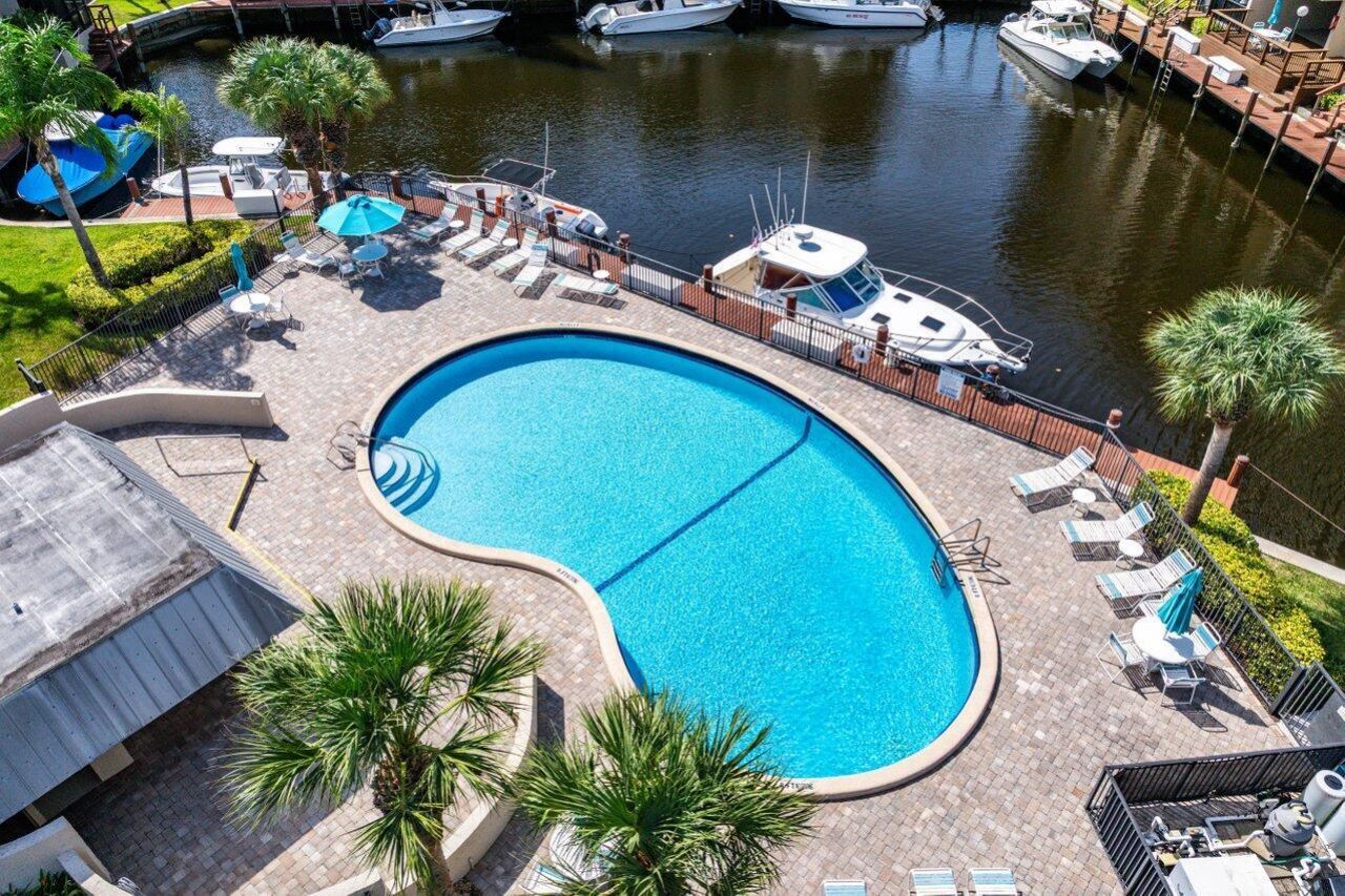 8 N Royal Palm Way, Unit 6040, Boca Raton, FL 33432 Photo