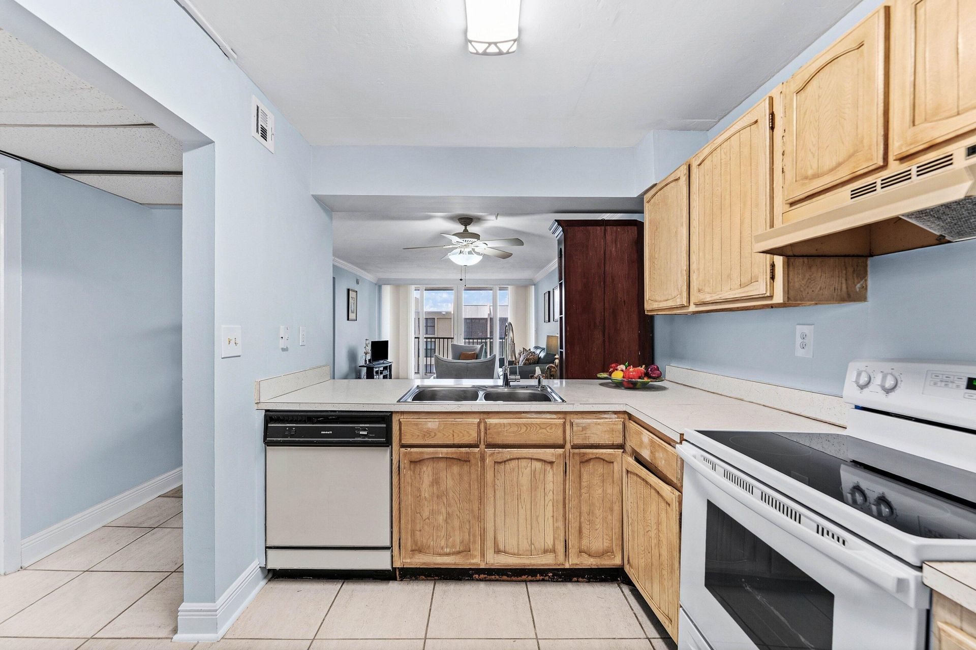 8 N Royal Palm Way, Unit 6040, Boca Raton, FL 33432 Photo