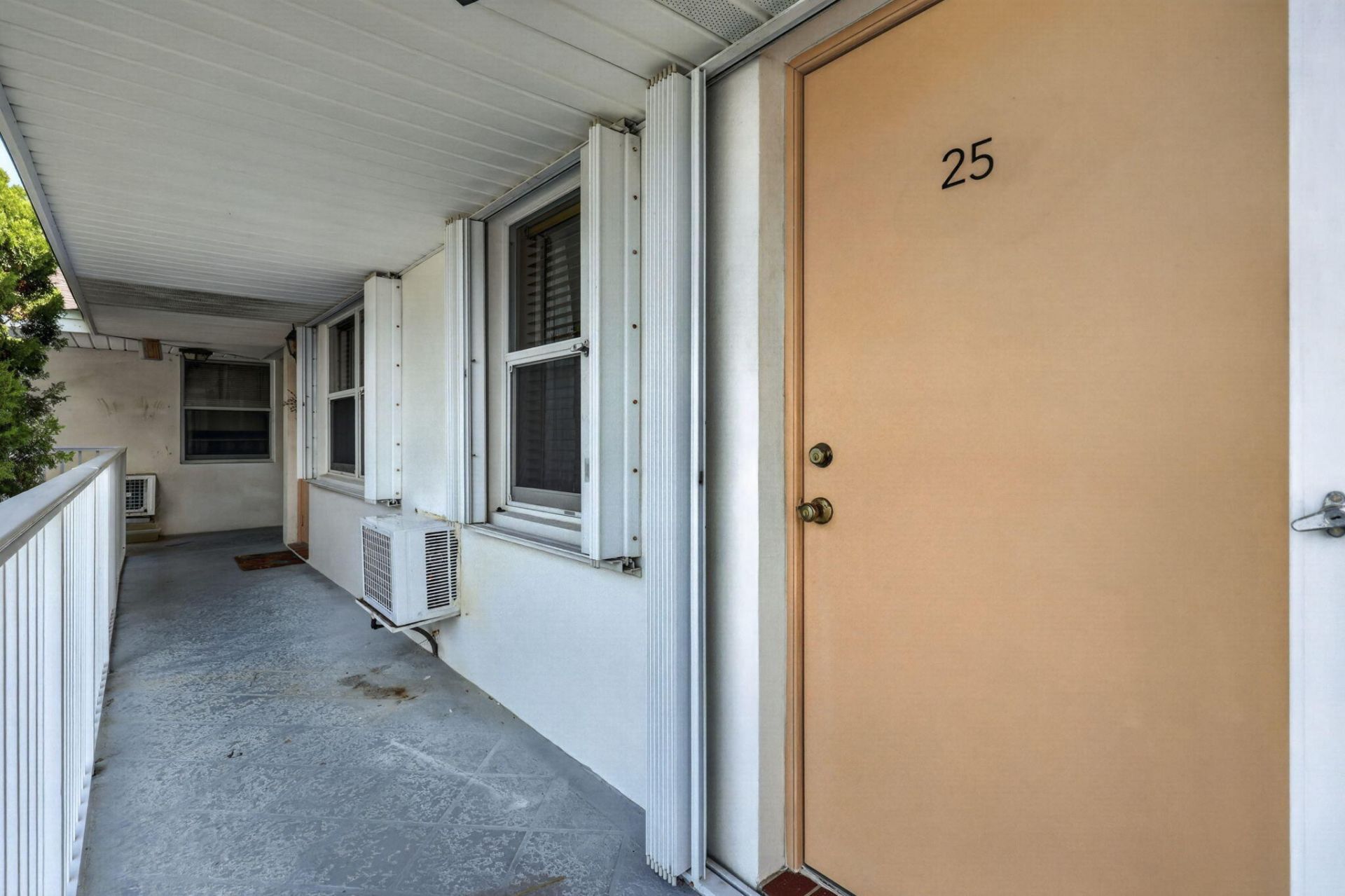 810 Lake Shore Drive, Unit 25, Lake Park, FL 33403 Photo