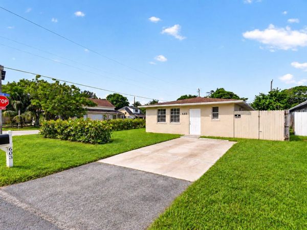 603 N Broadway, Lantana, FL 33462