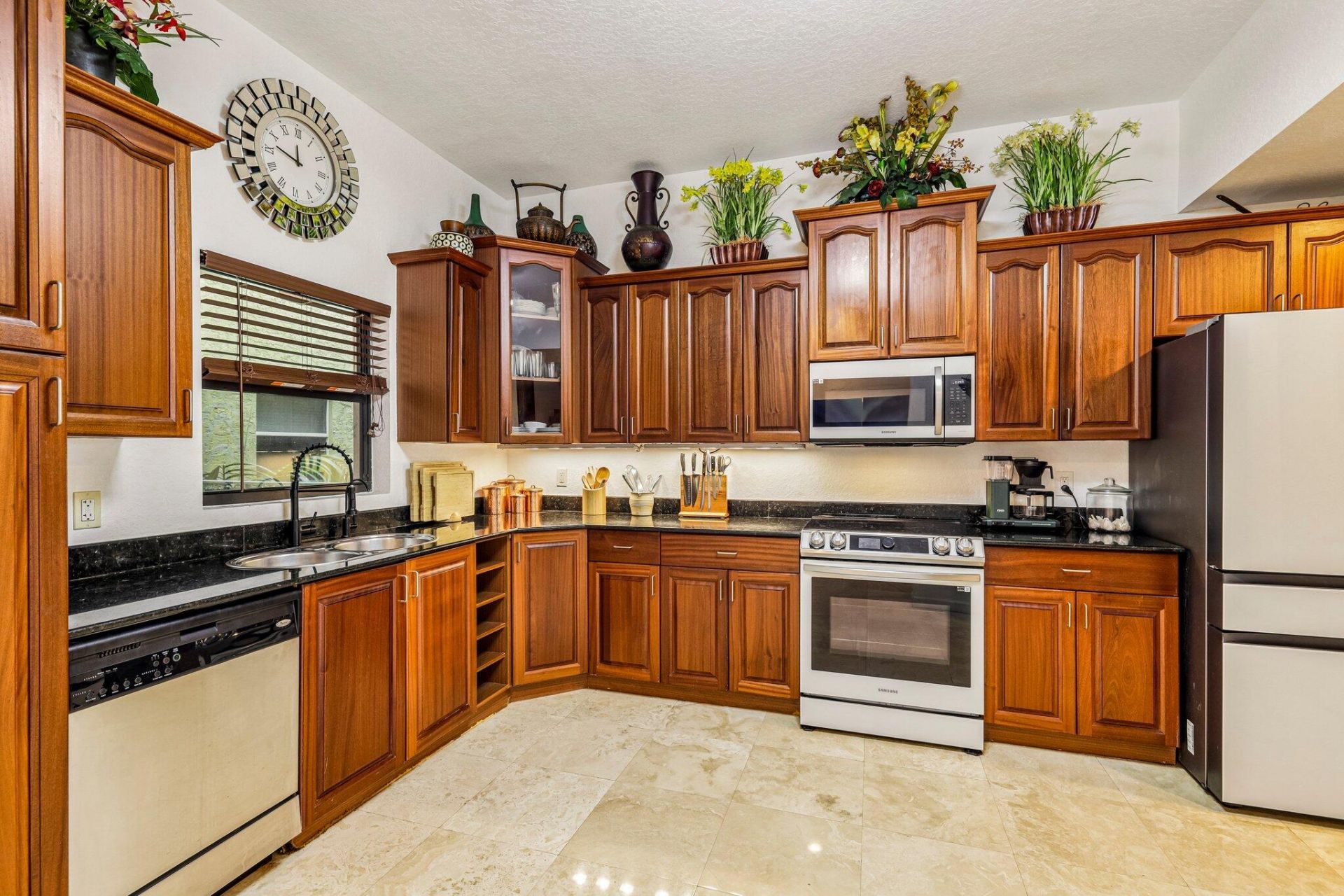 1620 Presidential Way, Unit 310, West Palm Beach, FL 33401 Photo