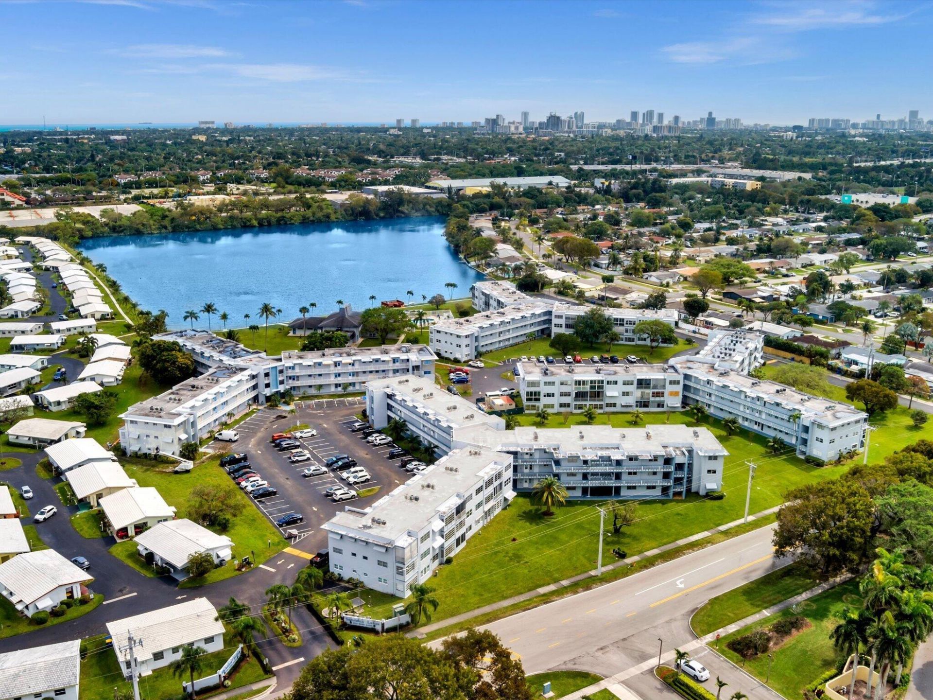 2309 Park Lane, Unit 316, Hollywood, FL 33021 Photo