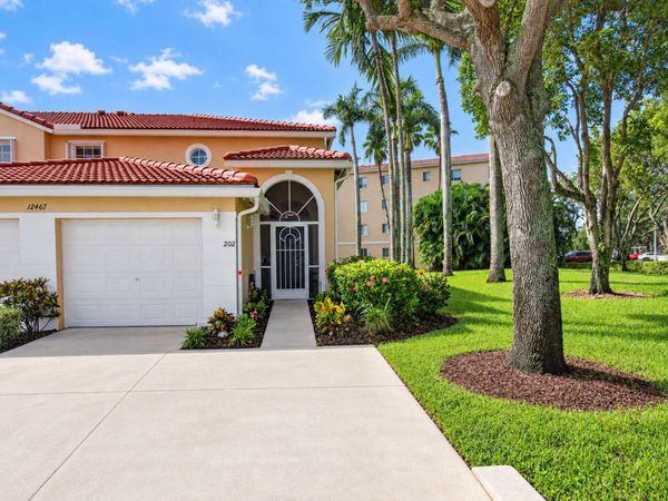 12467 Crystal Pointe Drive, Unit 202, Boynton Beach, FL 33437