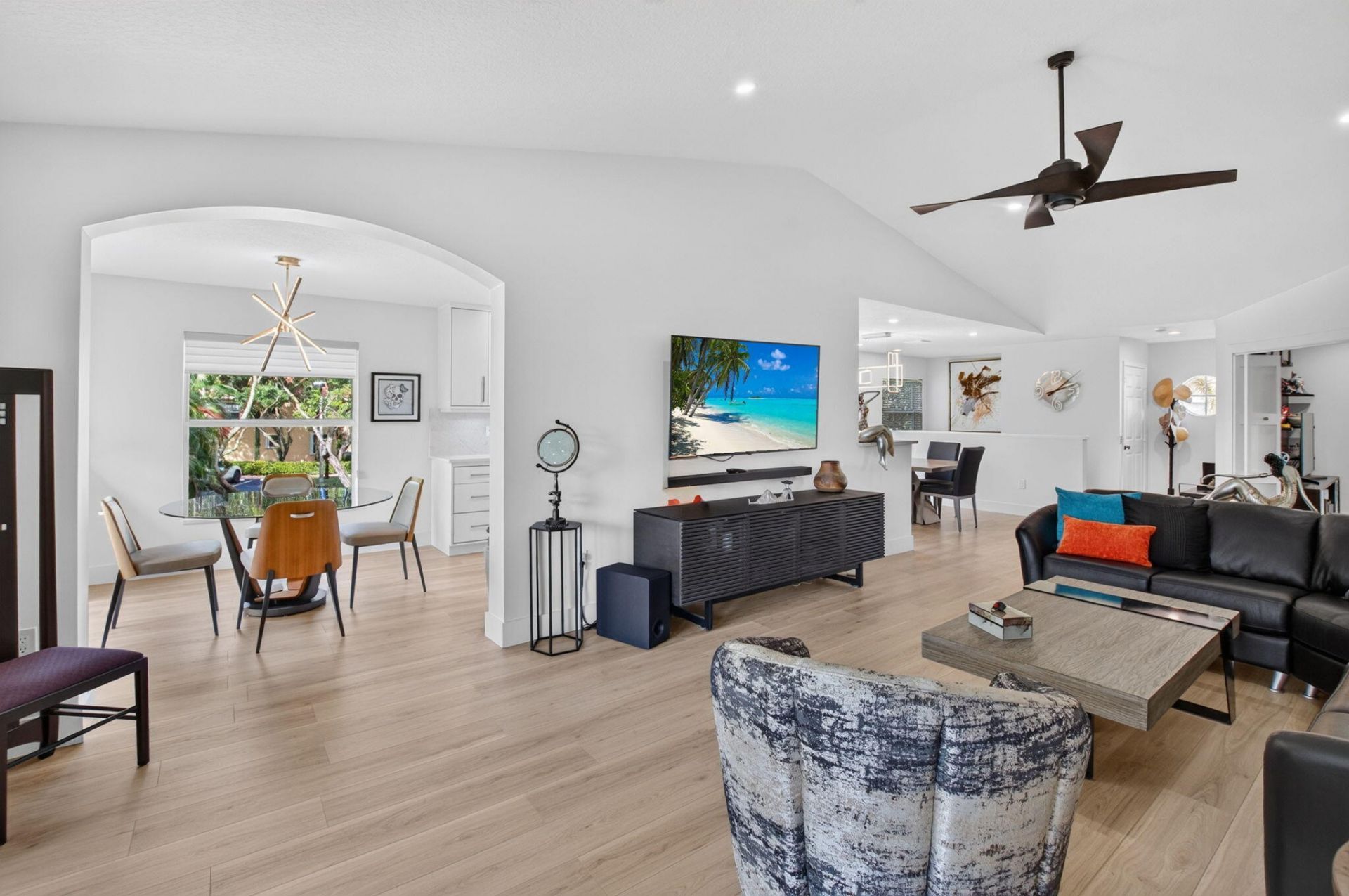 12467 Crystal Pointe Drive, Unit 202, Boynton Beach, FL 33437 Photo