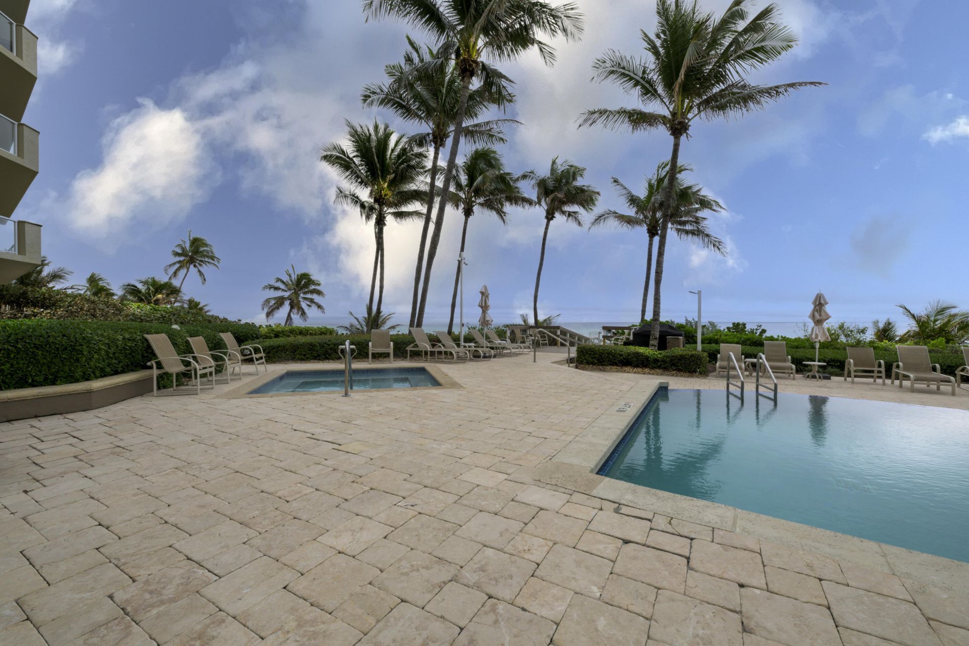 1063 Hillsboro Mile, Unit 807, Hillsboro Beach, FL 33062 Photo