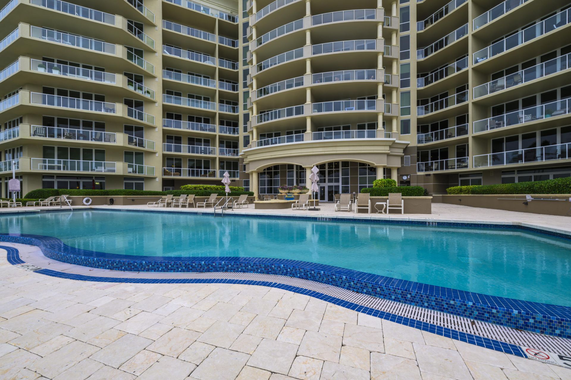 1063 Hillsboro Mile, Unit 807, Hillsboro Beach, FL 33062 Photo