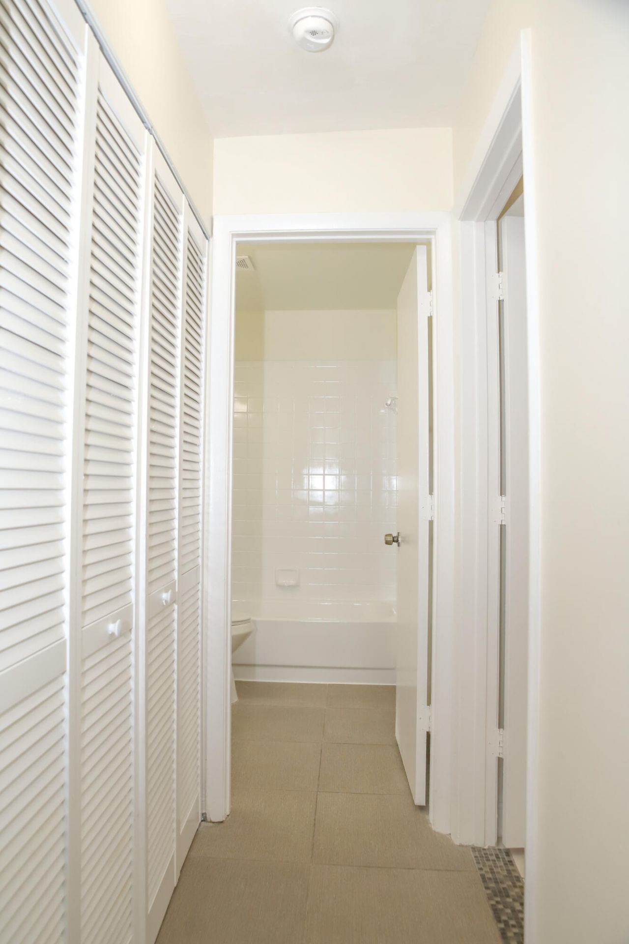 2007 W Lakeview Drive W, Royal Palm Beach, FL 33411 Photo