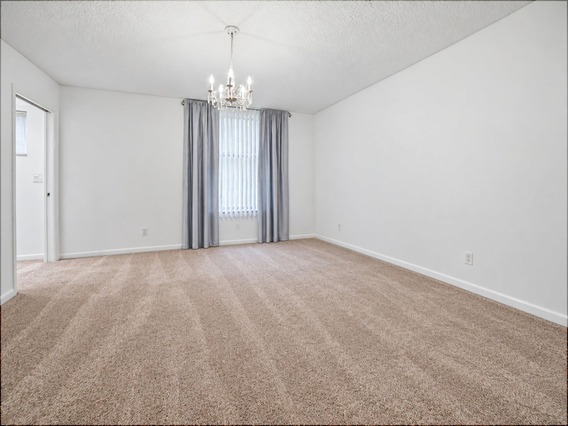 5340 Las Verdes Circle, Unit 202, Delray Beach, FL 33484 Photo