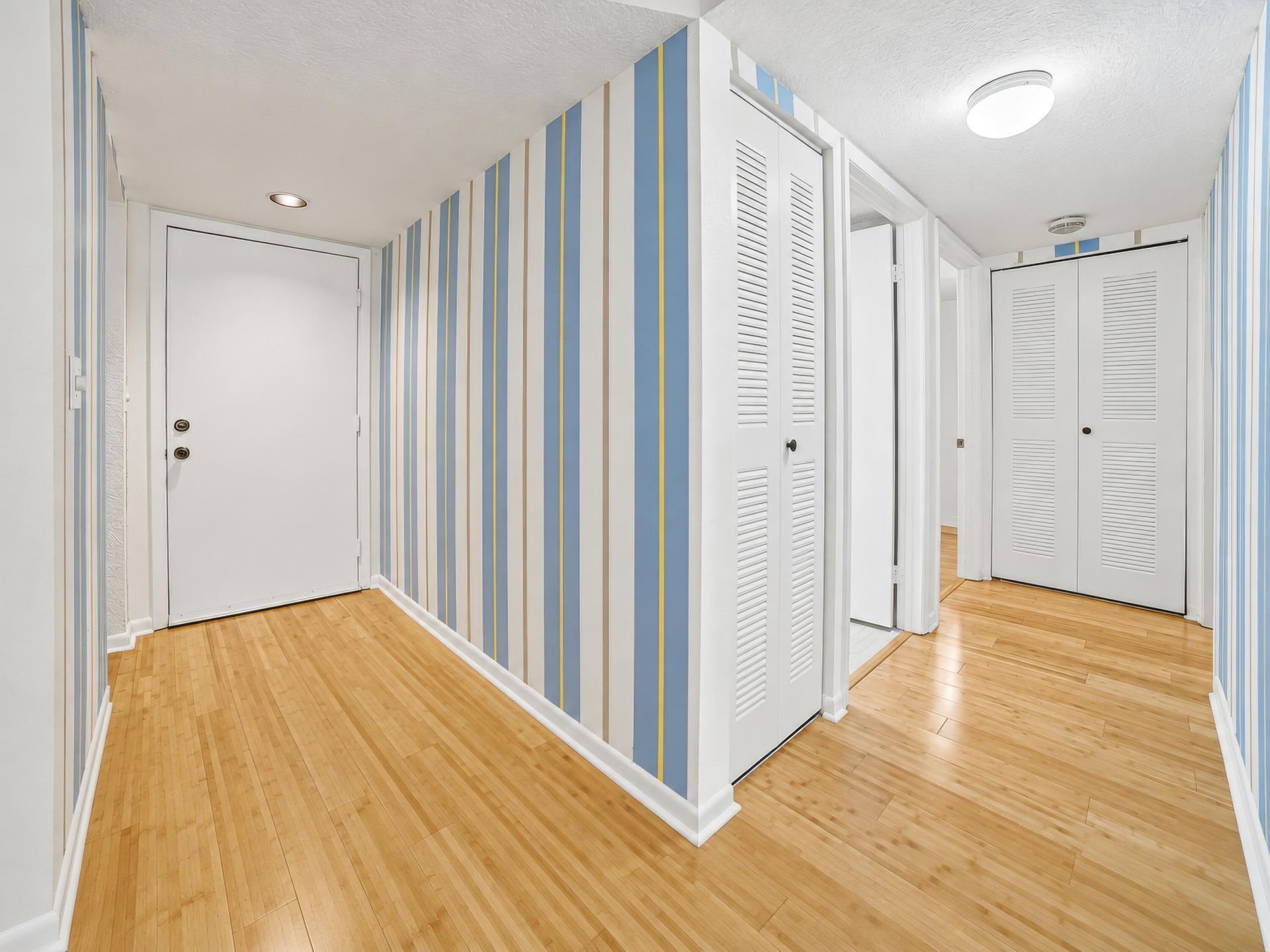 5340 Las Verdes Circle, Unit 202, Delray Beach, FL 33484 Photo