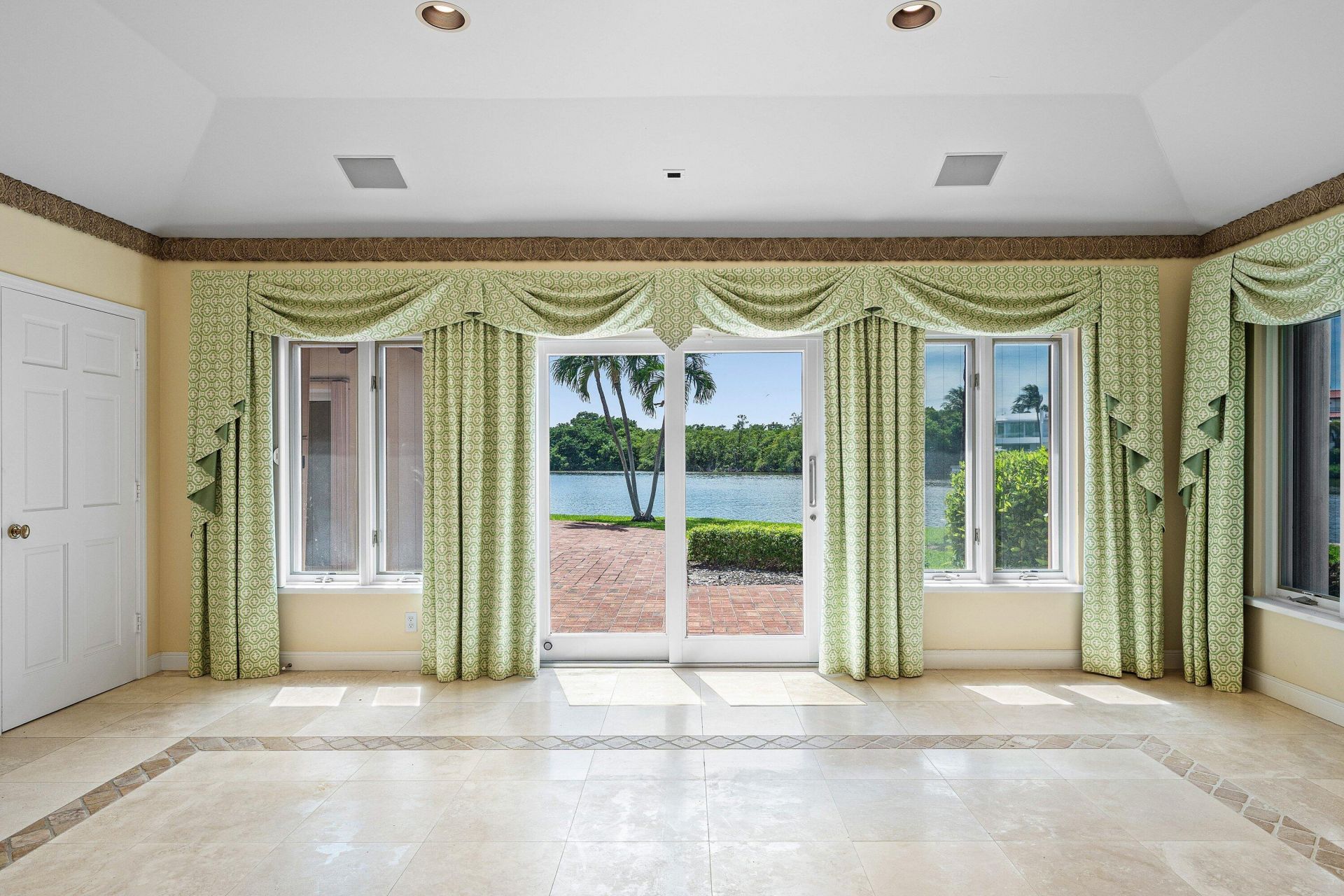 11 N Hidden Harbour Drive, Gulf Stream, FL 33483 Photo