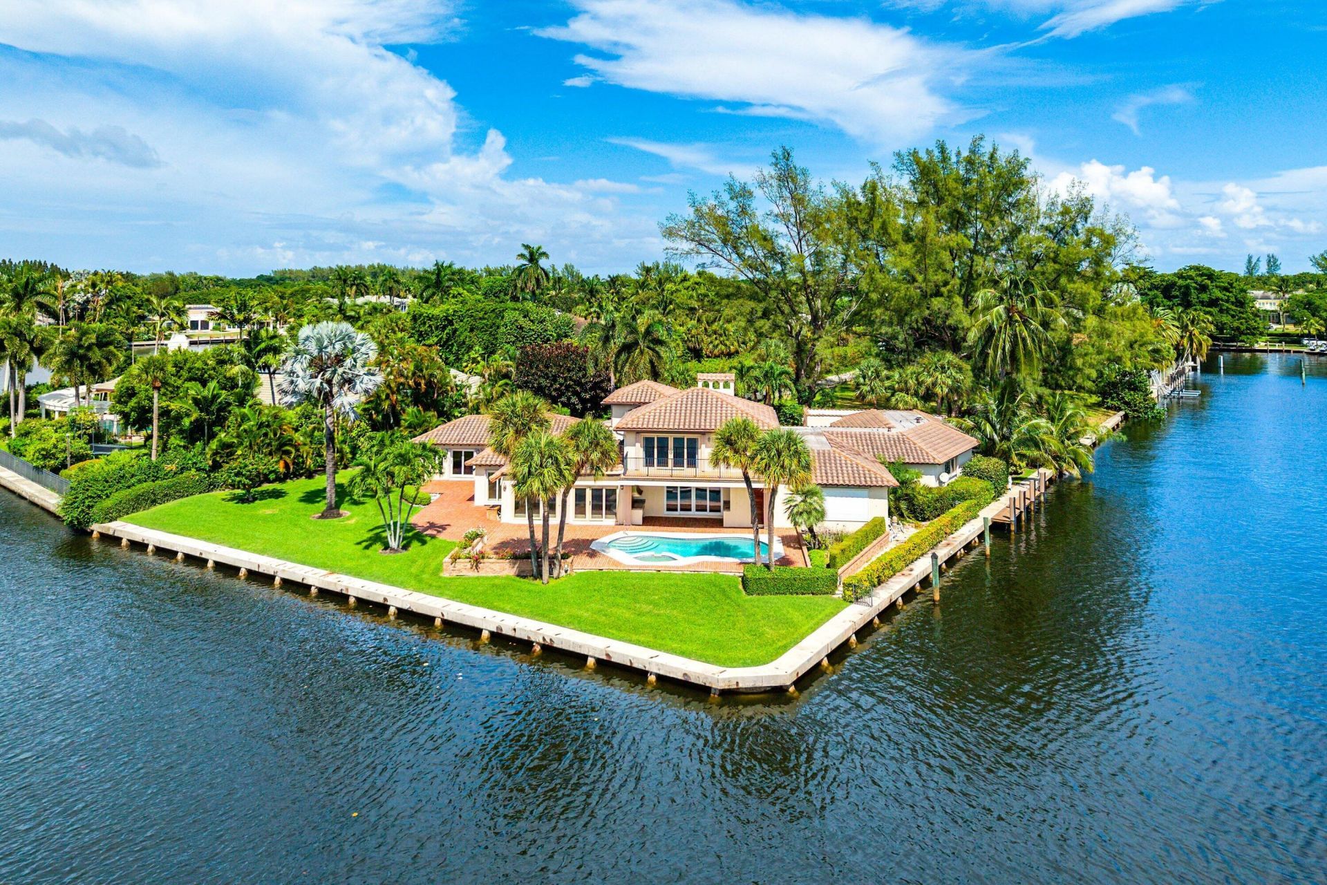 11 N Hidden Harbour Drive, Gulf Stream, FL 33483 Photo