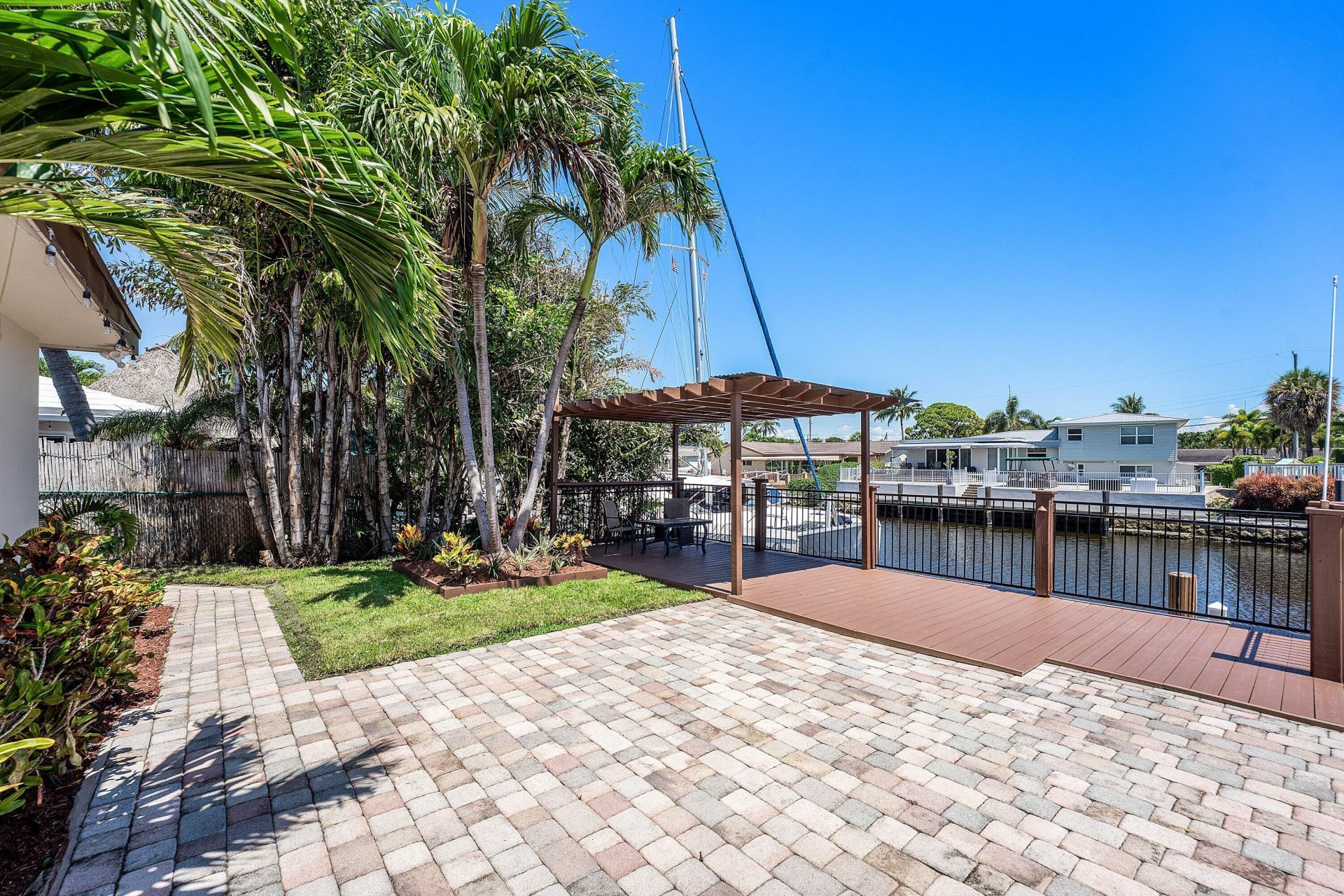 1525 SE 6th Street, Deerfield Beach, FL 33441 Photo