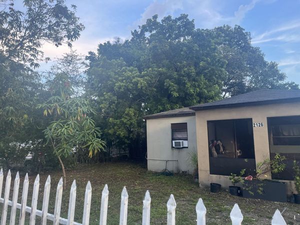 2126 NW 92ND Street, Miami, FL 33147