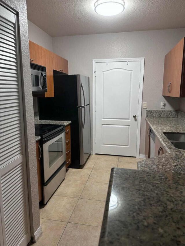 162 SW Peacock Boulevard, Unit 205, Port Saint Lucie, FL 34986 Photo