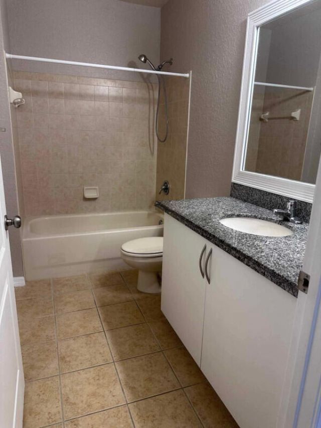 162 SW Peacock Boulevard, Unit 205, Port Saint Lucie, FL 34986 Photo