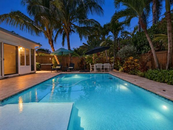 201 NE 16th Court, Fort Lauderdale, FL 33305