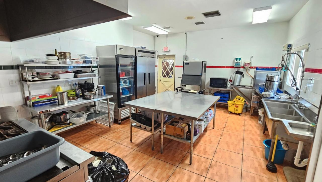 4270 NW 40th Street, Unit 104, Lauderdale Lakes, FL 33319 Photo