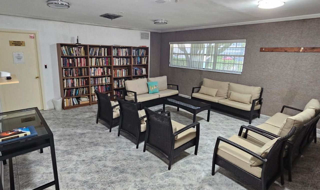 4270 NW 40th Street, Unit 104, Lauderdale Lakes, FL 33319 Photo