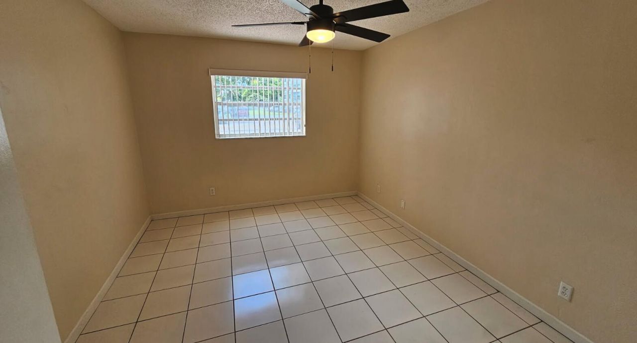 4270 NW 40th Street, Unit 104, Lauderdale Lakes, FL 33319 Photo
