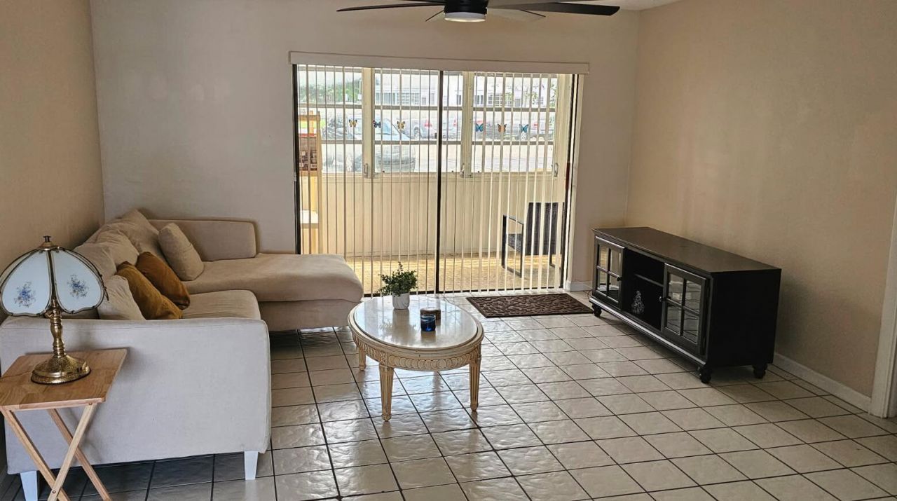 4270 NW 40th Street, Unit 104, Lauderdale Lakes, FL 33319 Photo