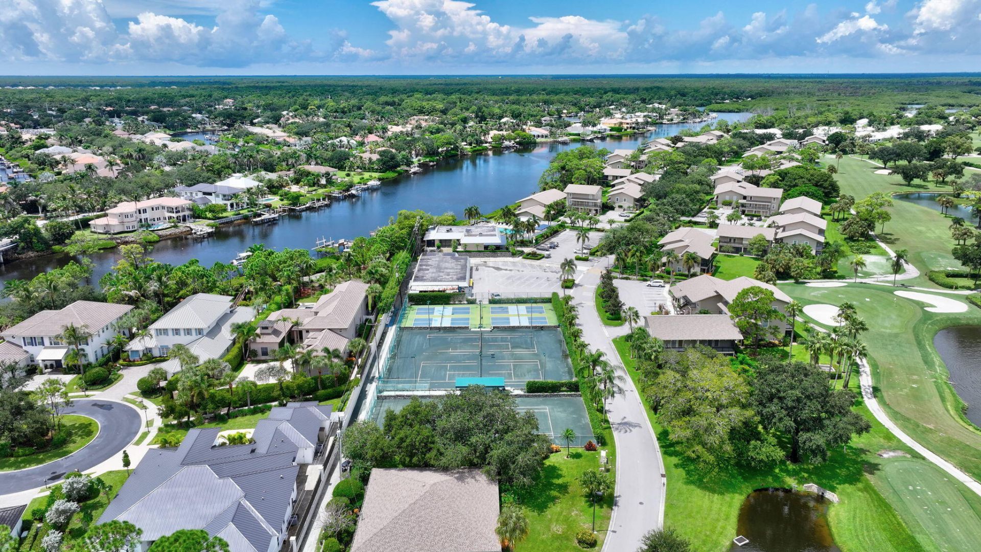 18449 SE Wood Haven Lane, Unit E, Jupiter, FL 33469 Photo