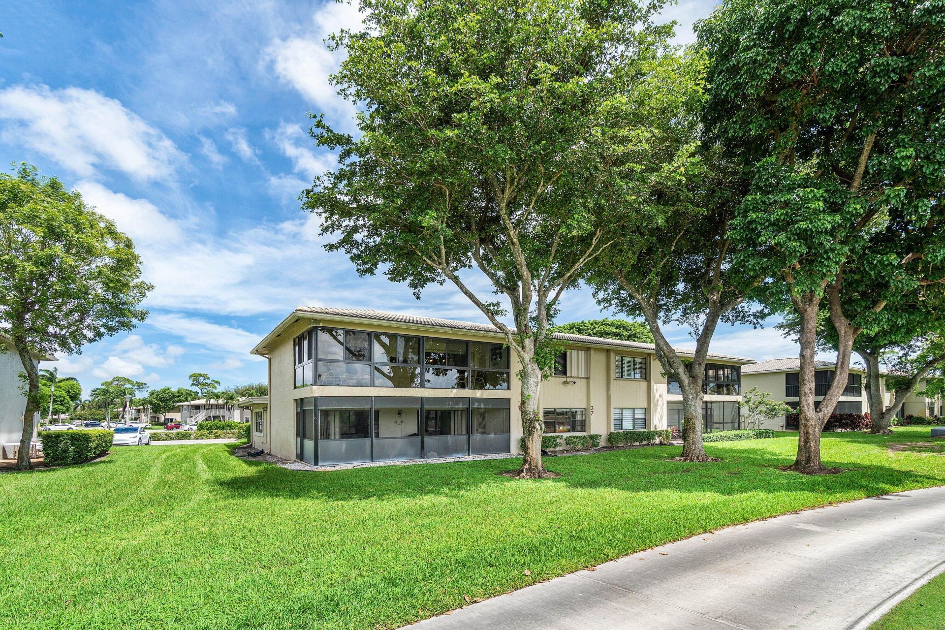 37 Stratford Lane W, Unit D, Boynton Beach, FL 33436 Photo