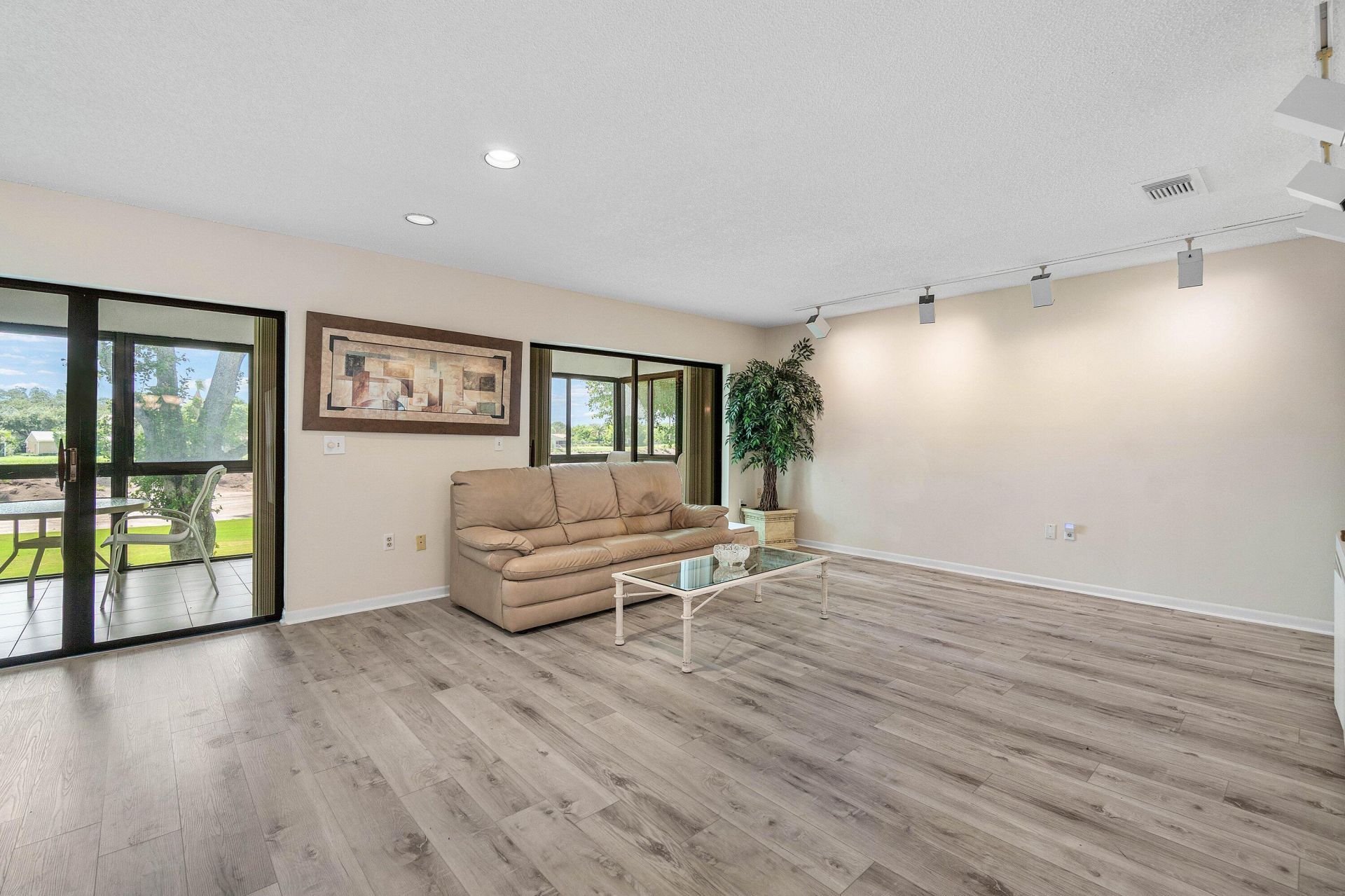 37 Stratford Lane W, Unit D, Boynton Beach, FL 33436 Photo