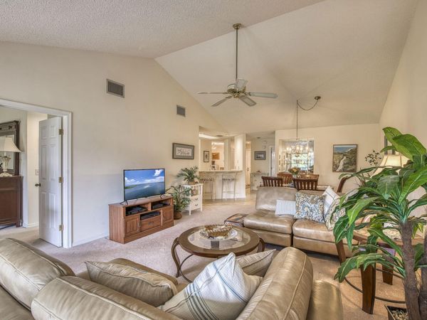 6275 SE Charleston Place, Unit B203, Hobe Sound, FL 33455