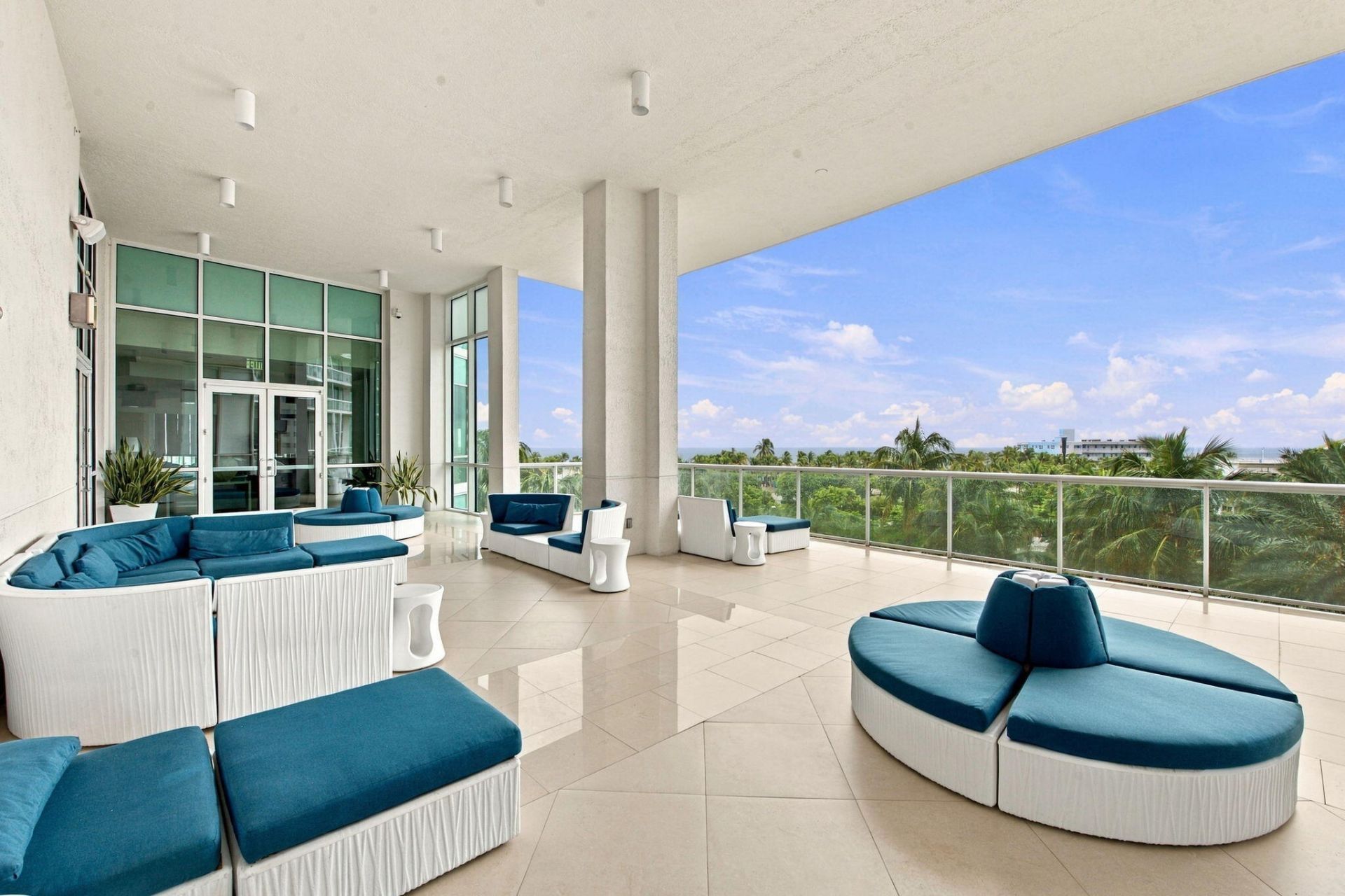 1 N Ocean Boulevard, Unit 1713, Pompano Beach, FL 33062 Photo