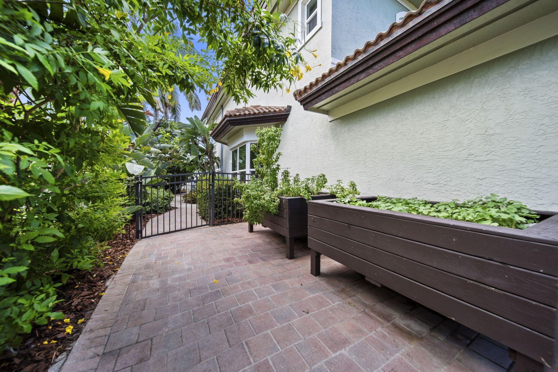 2362 NW Bay Colony Court, Stuart, FL 34994 Photo