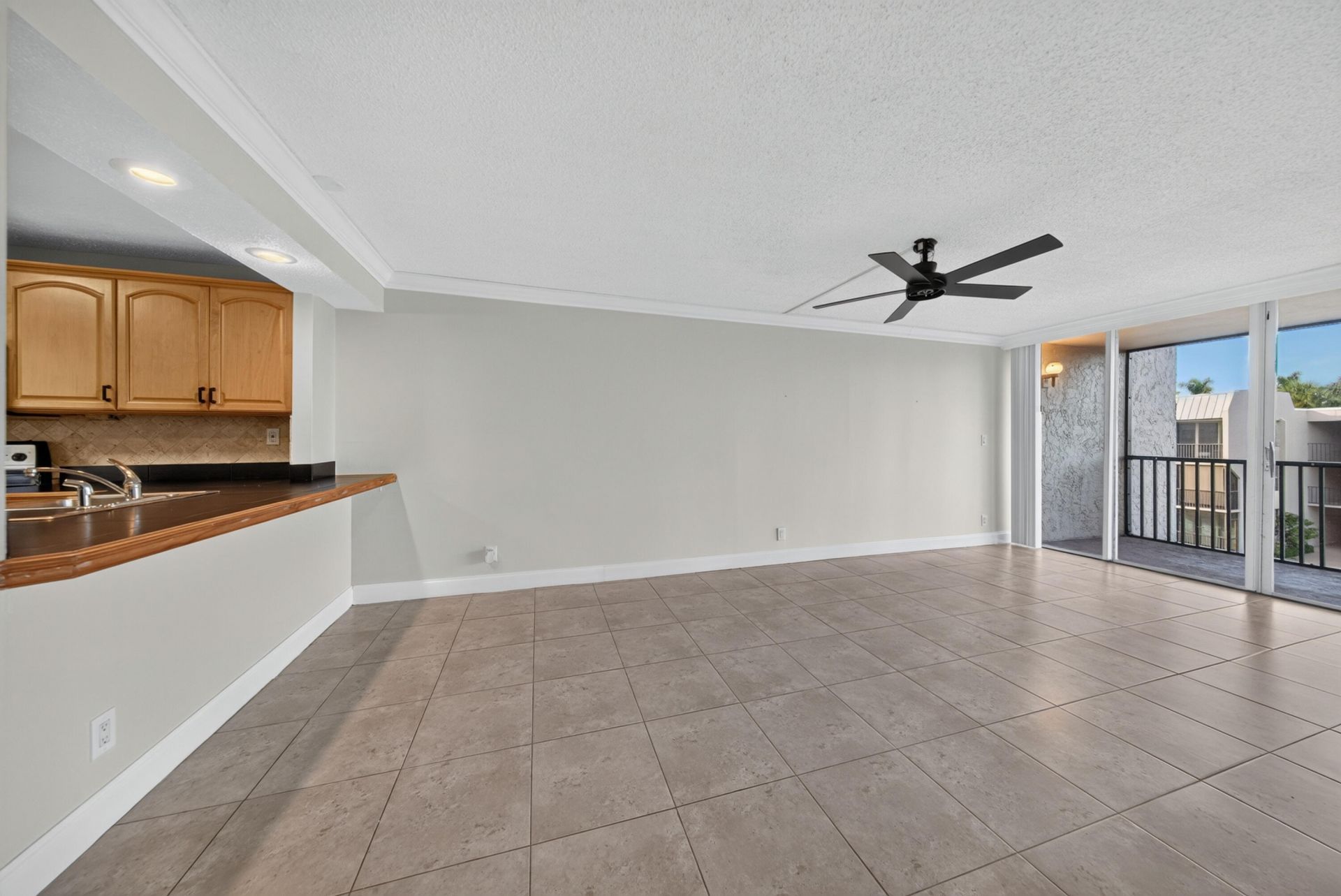 6 Royal Palm Way, Unit 307, Boca Raton, FL 33432 Photo