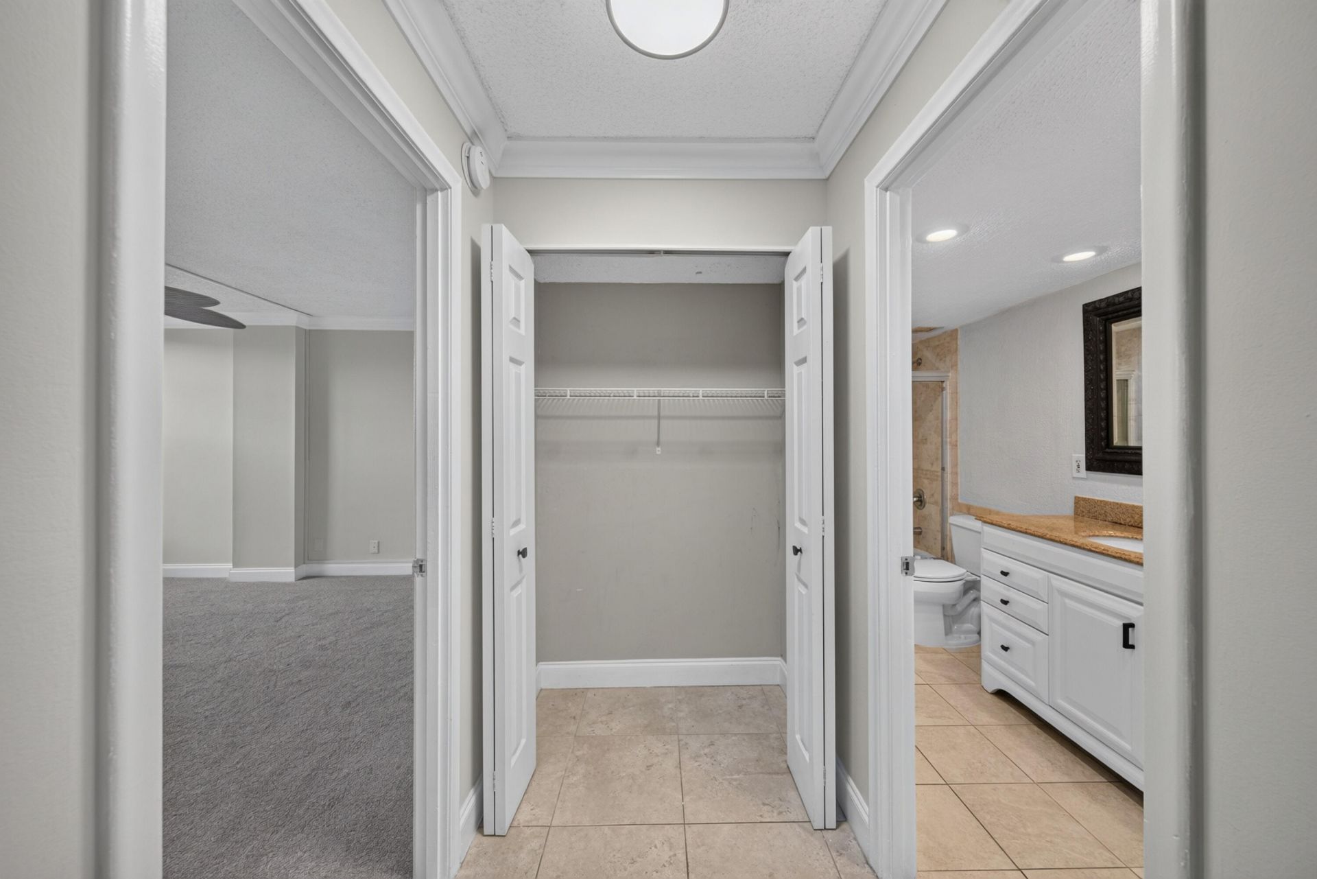 6 Royal Palm Way, Unit 307, Boca Raton, FL 33432 Photo