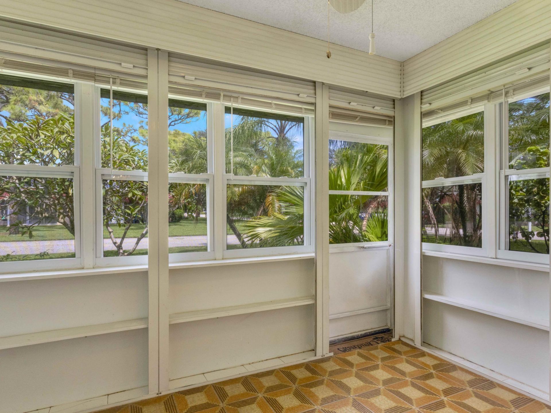 857 Worcester Lane, Unit B, Lake Worth, FL 33467 Photo