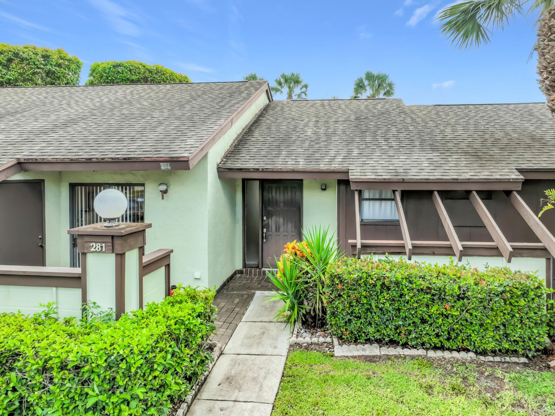 281 Amber Court, Royal Palm Beach, FL 33411 Photo