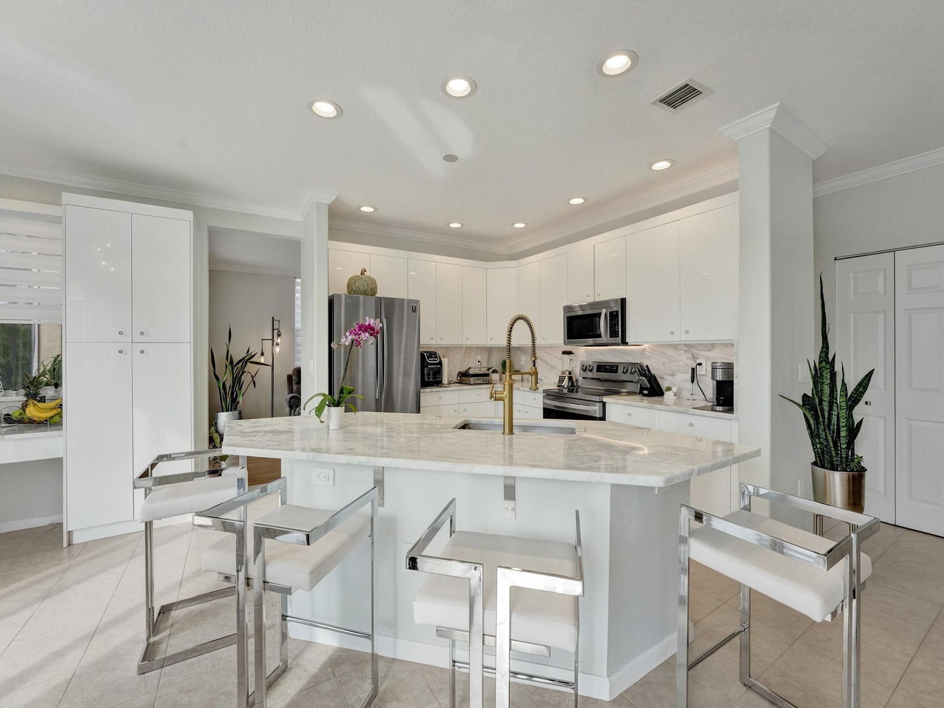 2111 Reston Circle, Royal Palm Beach, FL 33411 Photo