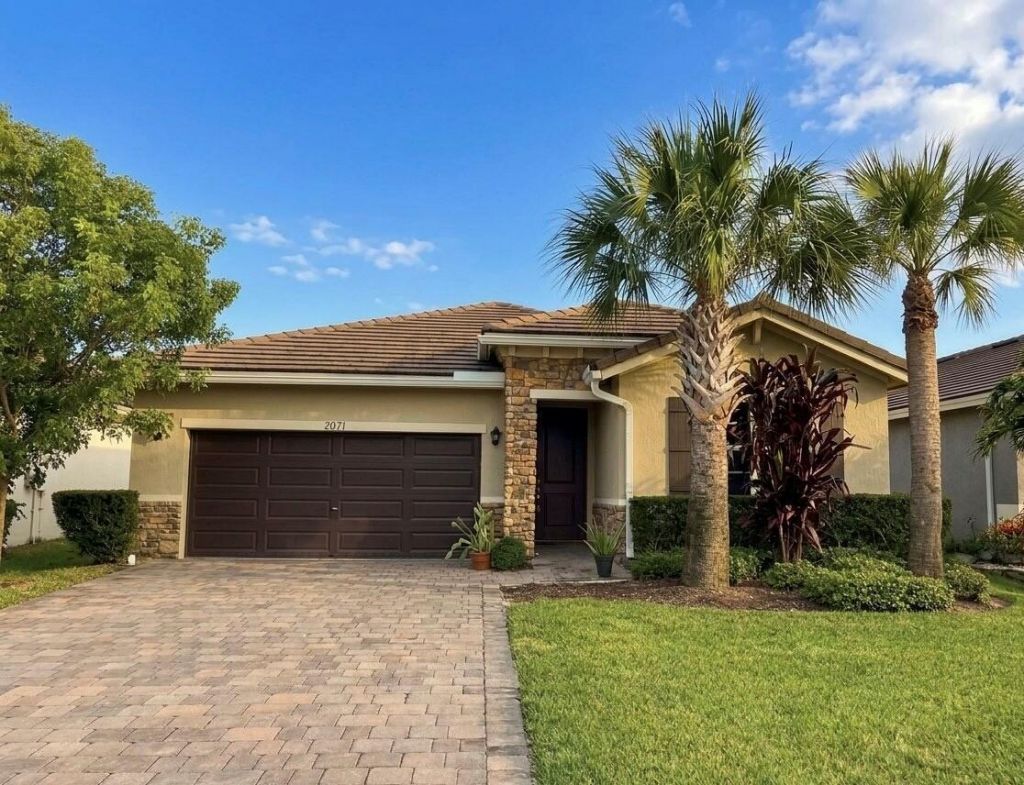 2071 NW Golden Oak Trail, Jensen Beach, FL 34957 Photo