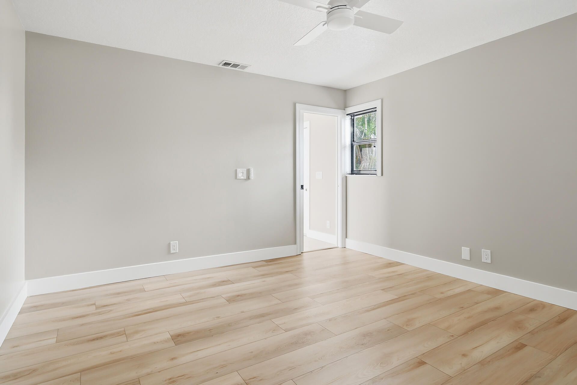 581 NW 47th Avenue, Delray Beach, FL 33445 Photo