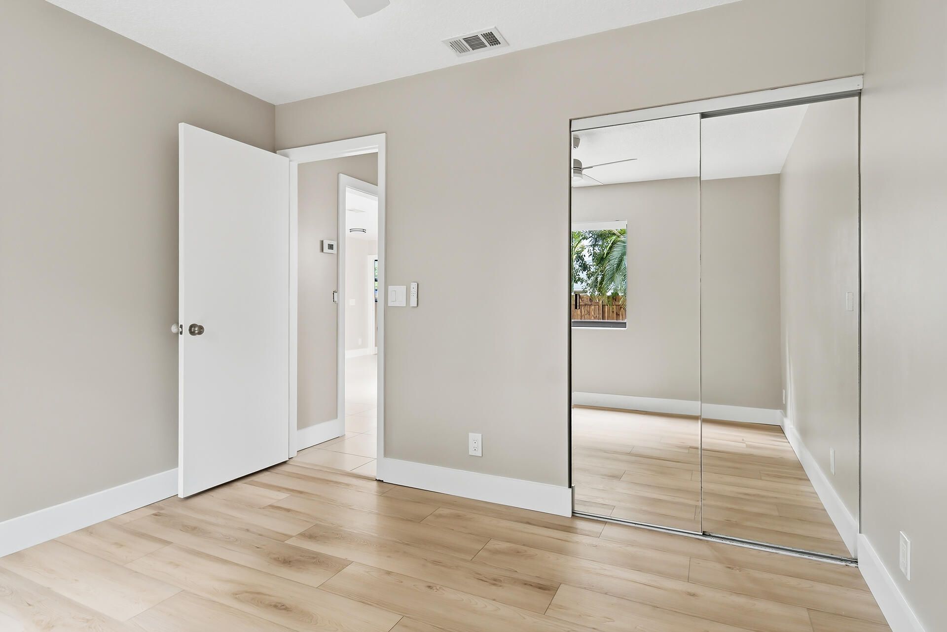 581 NW 47th Avenue, Delray Beach, FL 33445 Photo