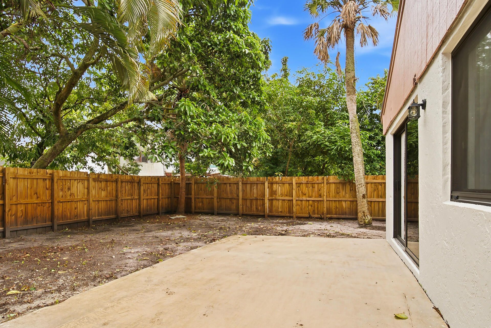 581 NW 47th Avenue, Delray Beach, FL 33445 Photo