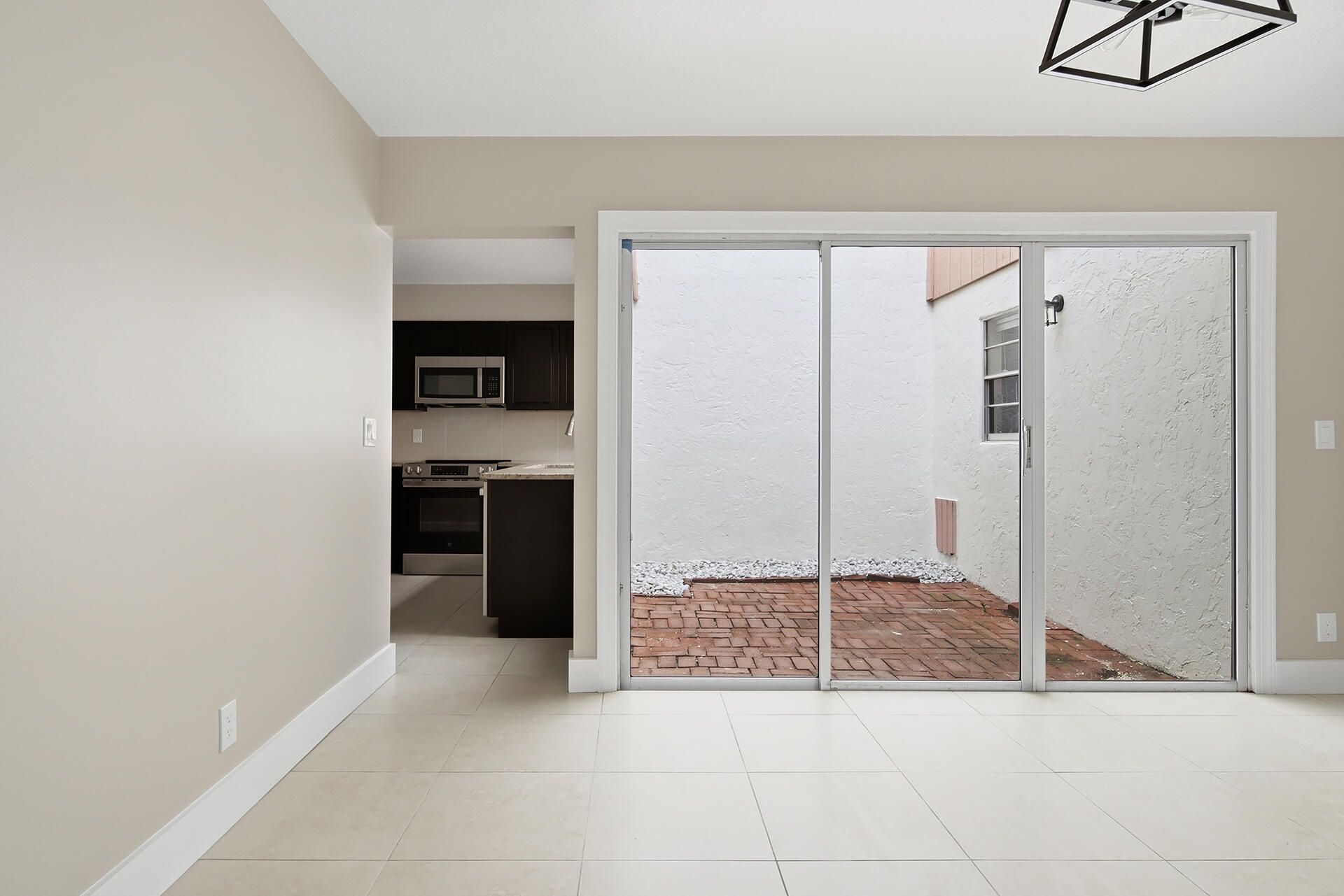 581 NW 47th Avenue, Delray Beach, FL 33445 Photo