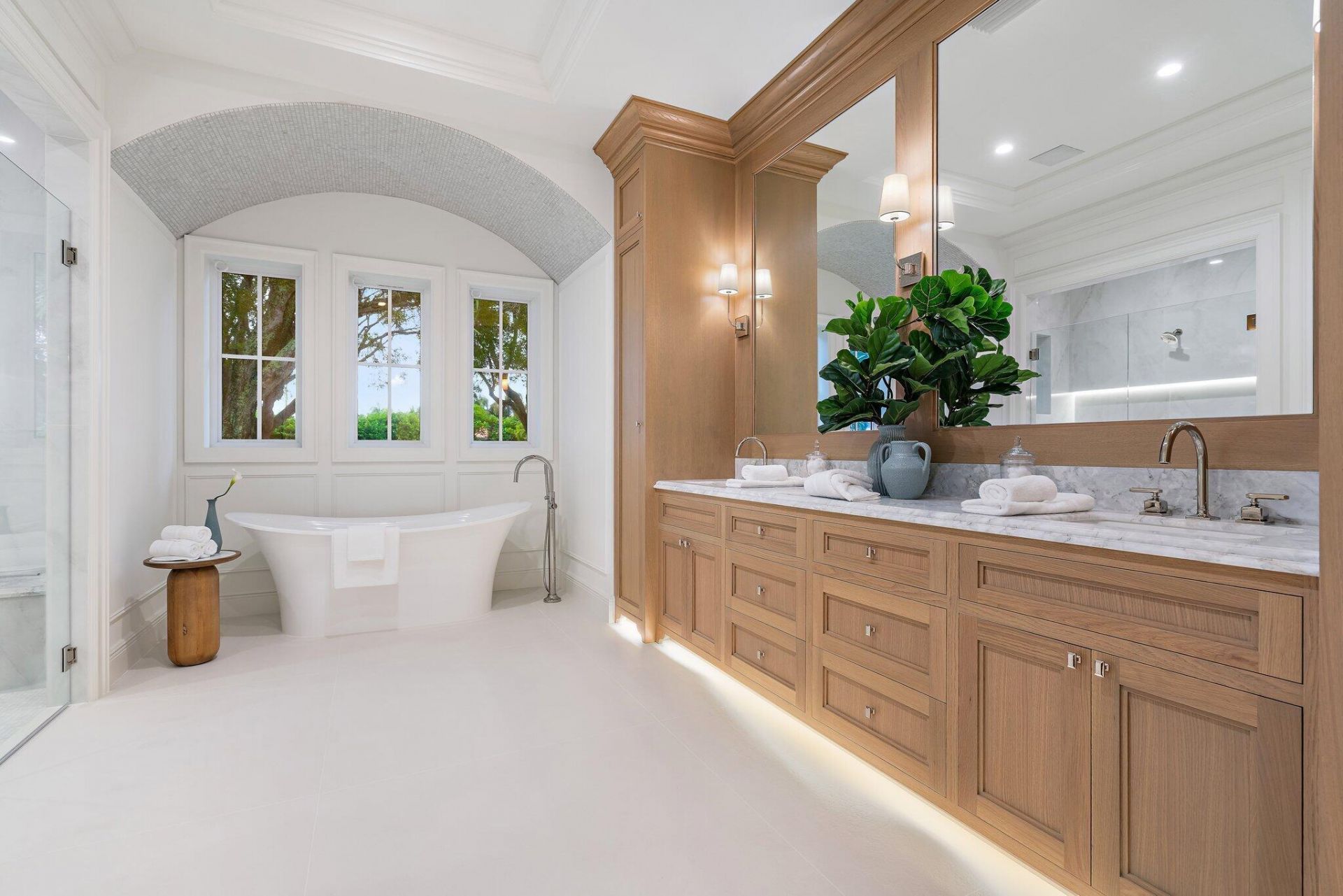235 Forest Hill Boulevard, West Palm Beach, FL 33405 Photo