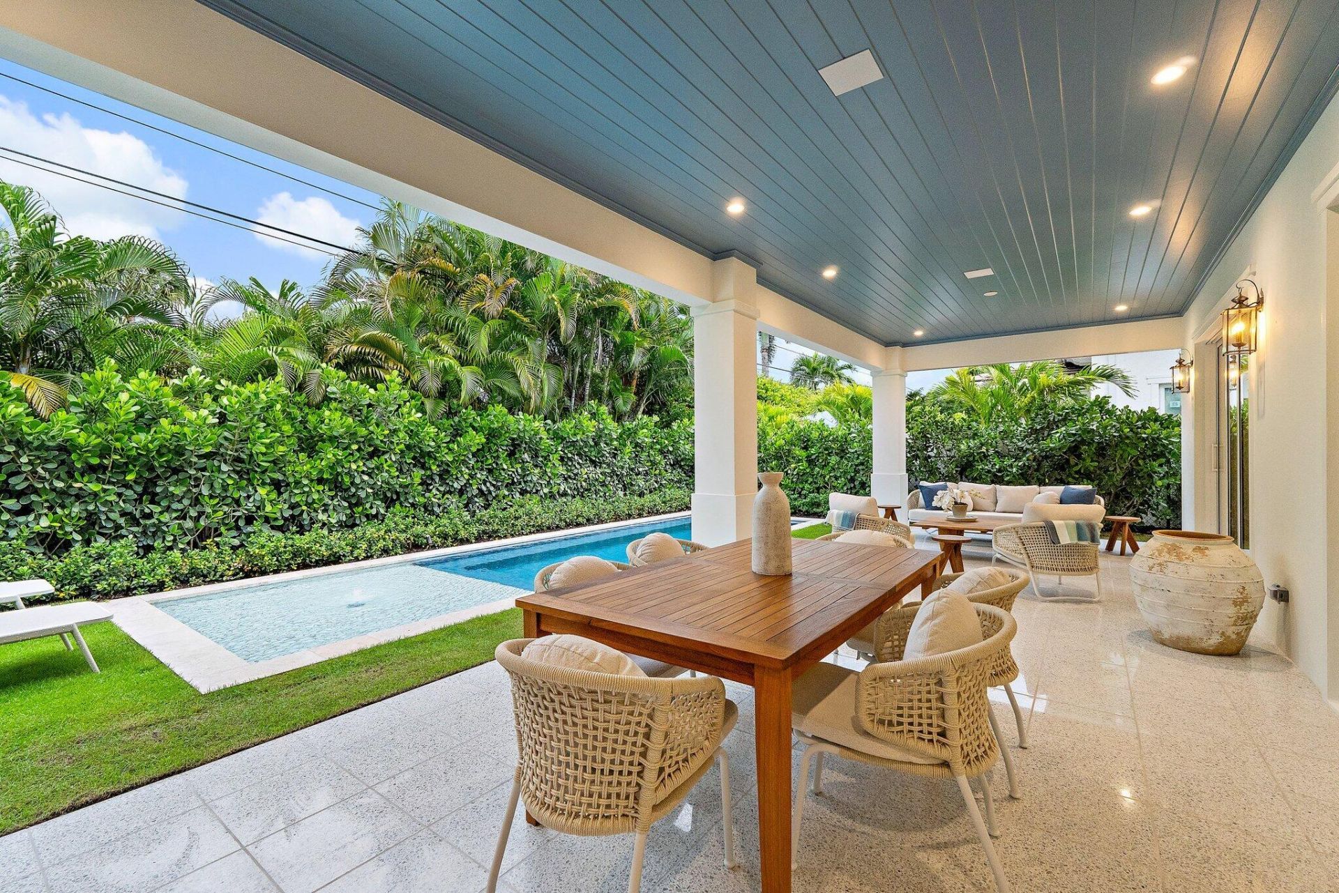235 Forest Hill Boulevard, West Palm Beach, FL 33405 Photo
