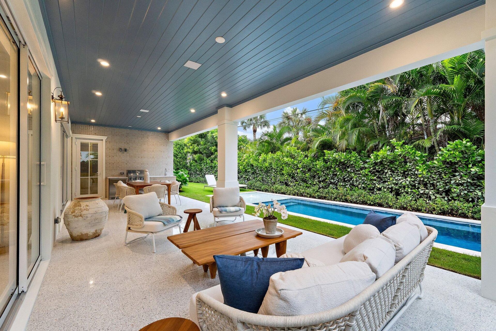 235 Forest Hill Boulevard, West Palm Beach, FL 33405 Photo
