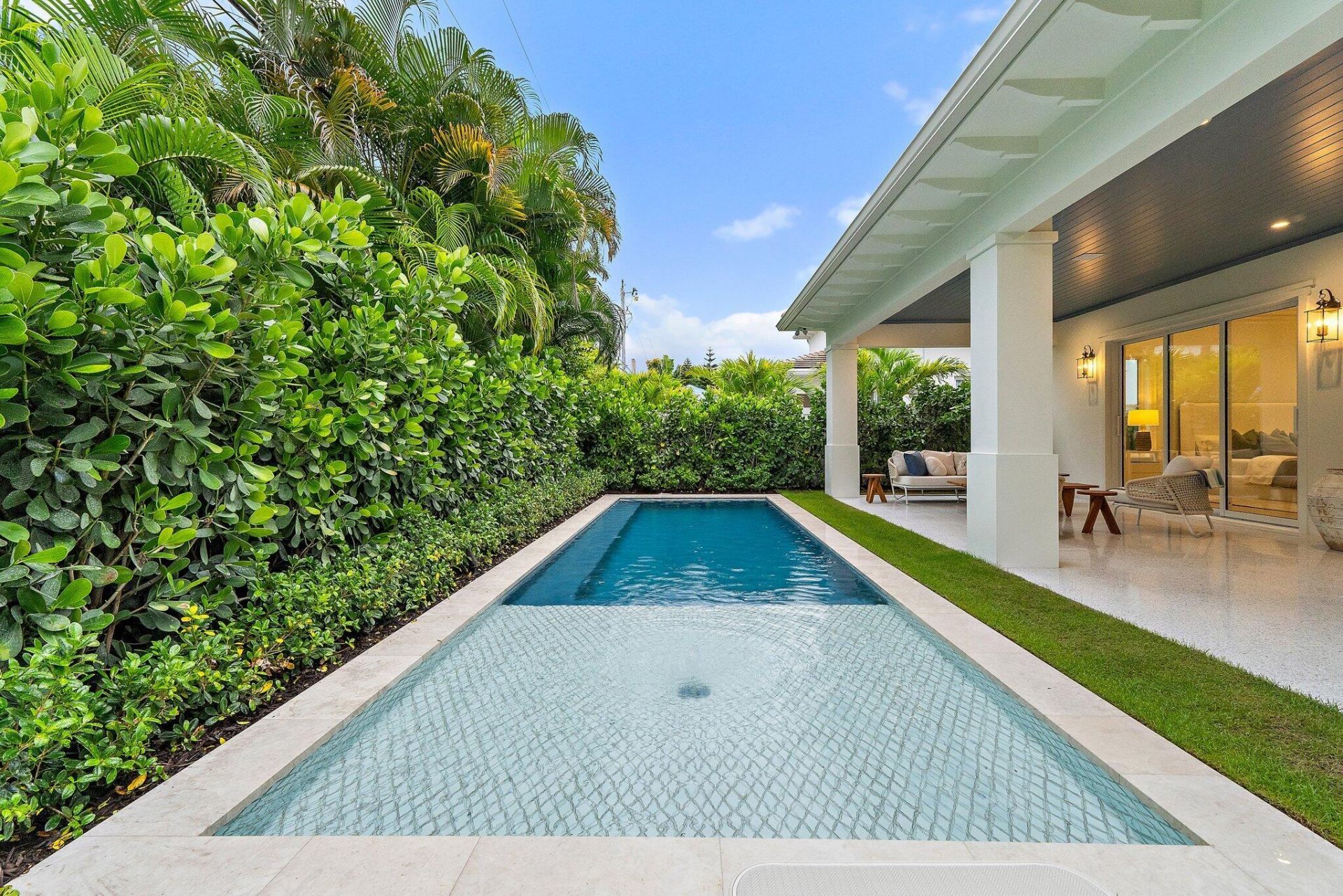 235 Forest Hill Boulevard, West Palm Beach, FL 33405 Photo