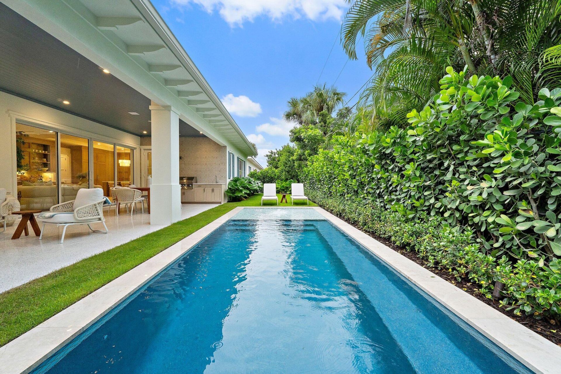 235 Forest Hill Boulevard, West Palm Beach, FL 33405 Photo