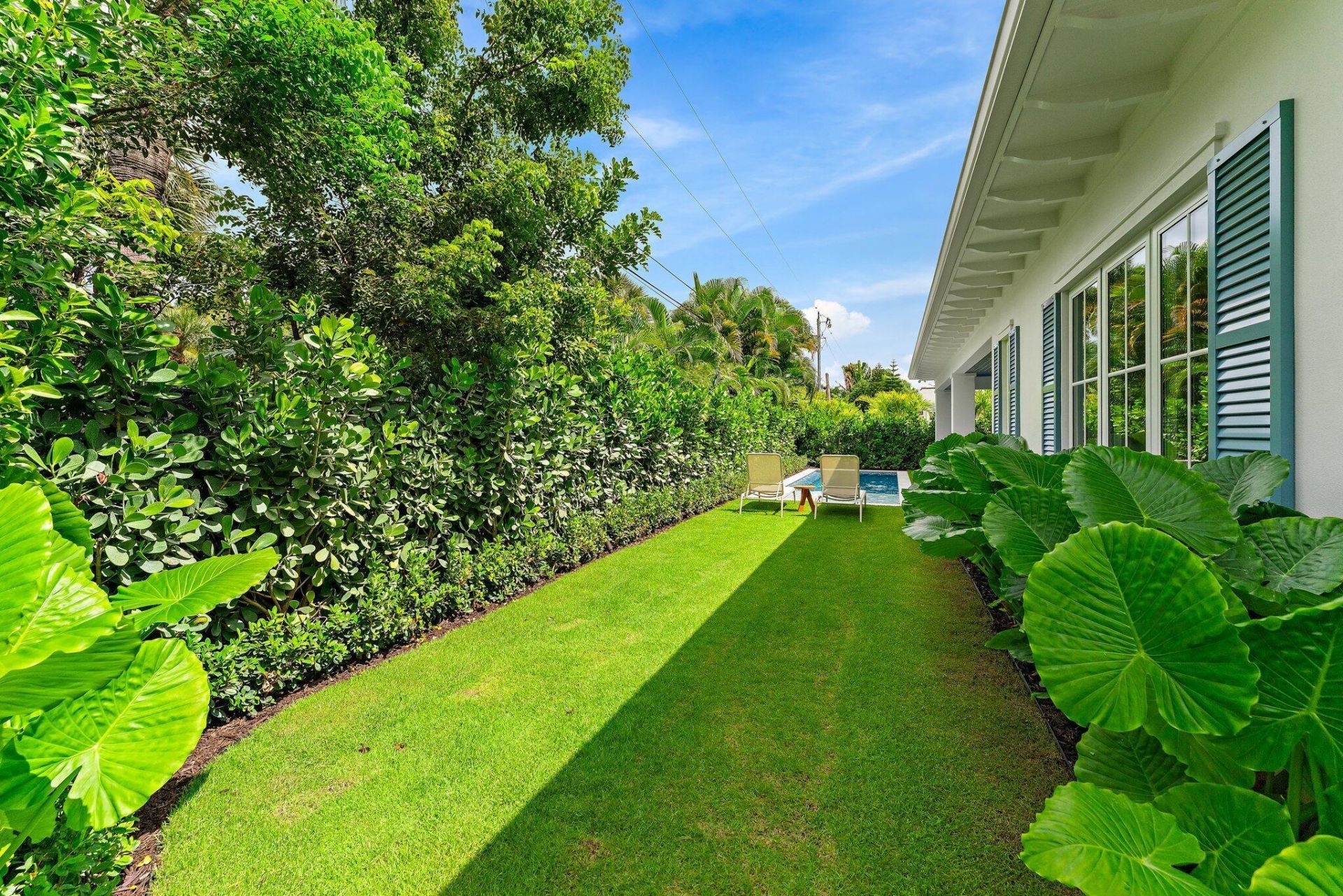 235 Forest Hill Boulevard, West Palm Beach, FL 33405 Photo