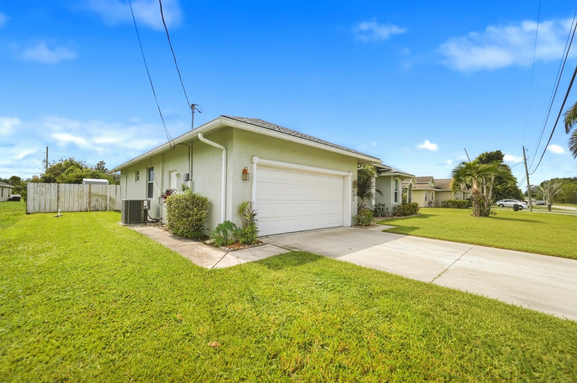 726 SW Jaslo Avenue, Port Saint Lucie, FL 34953 Photo